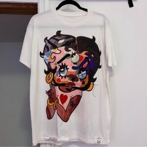 Graphic White T-Shirt